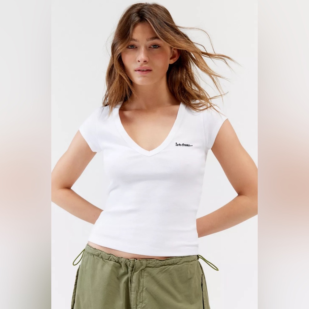 Urban Outfitters iets frans V-Neck‎ Baby Tee Women’s Size Large